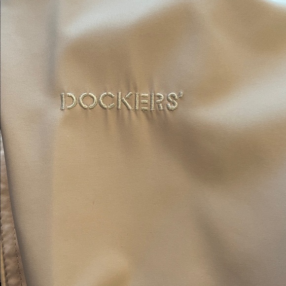 Dockers Men's Beige and Navy Windbreaker - Picture 8 of 9